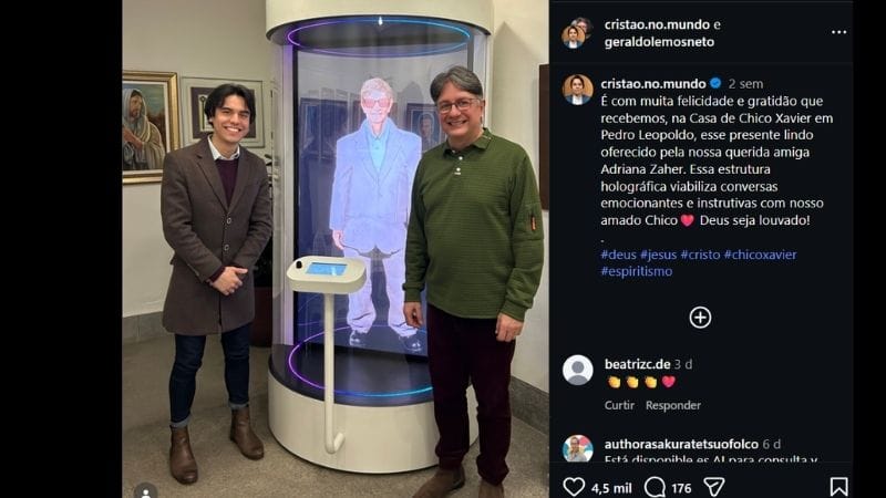 João Pedro e Geraldo Lemos Neto na Casa de Chico Xavier. Reprodução Instagram